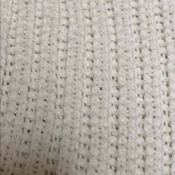 soft sweater - Picture 2 of 2